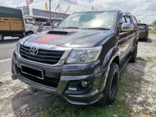 Toyota Hilux 2.5(A) G VNT TRD Sportivo TURBO INTERCOOLER 4X4 Pickup Truck