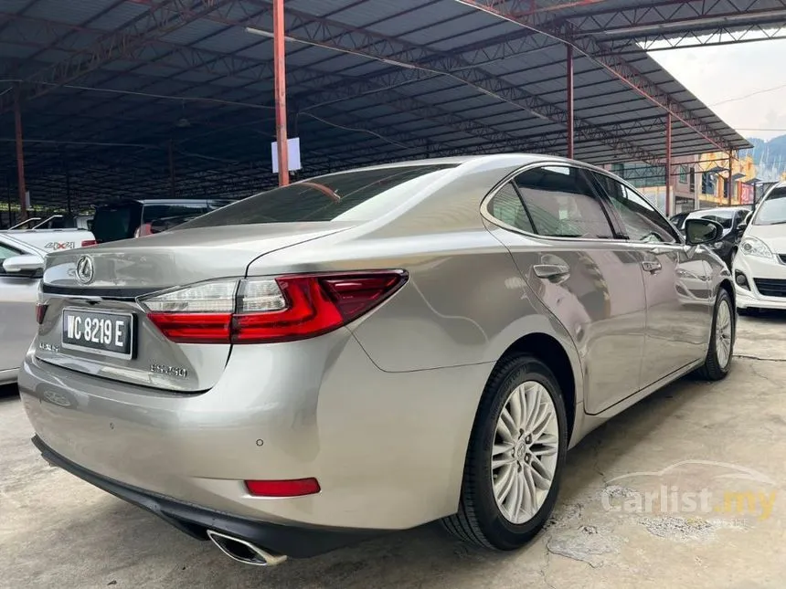 2015 Lexus ES250 Sedan