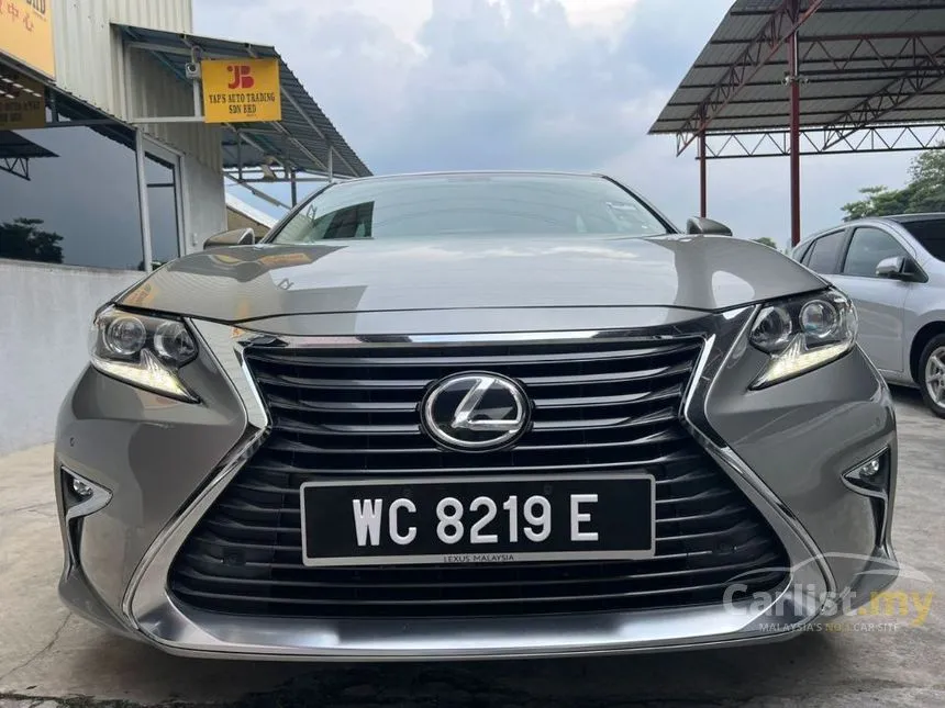2015 Lexus ES250 Sedan