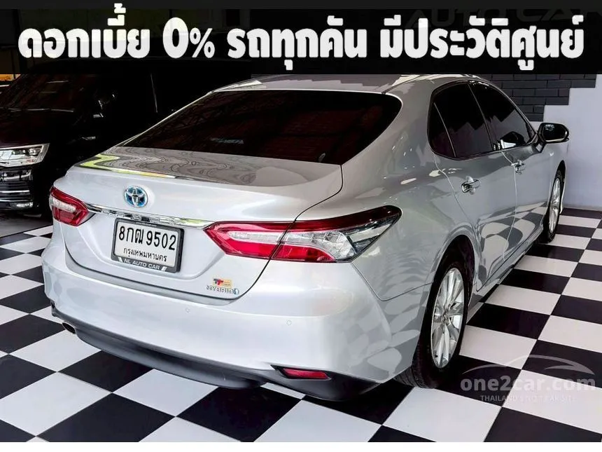 2019 Toyota CAMRY Hybrid Sedan