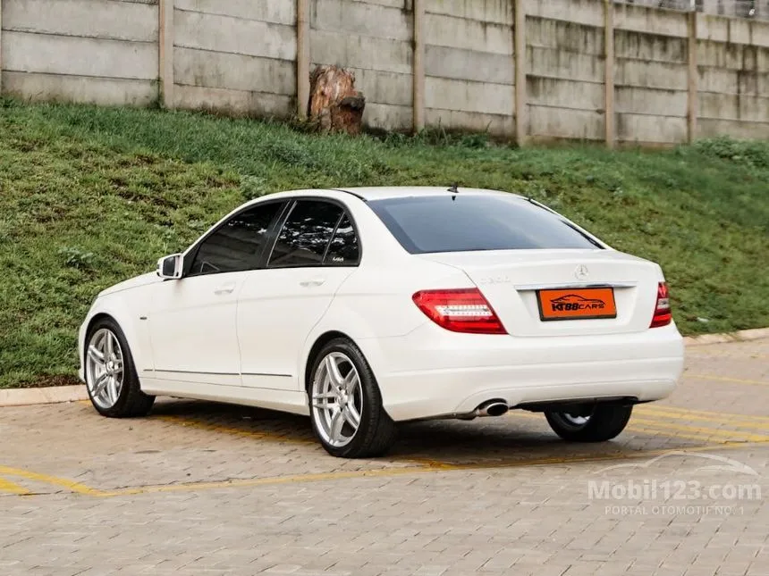 2013 Mercedes-Benz C200 CGI Sedan