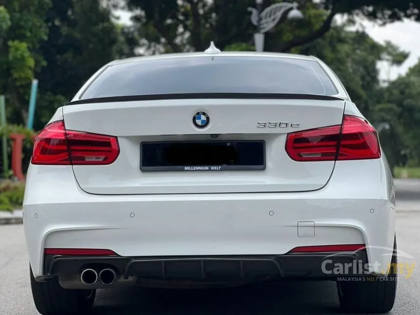 2019 BMW 330e M Sport Sedan