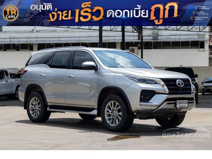 2022 Toyota FORTUNER V SUV