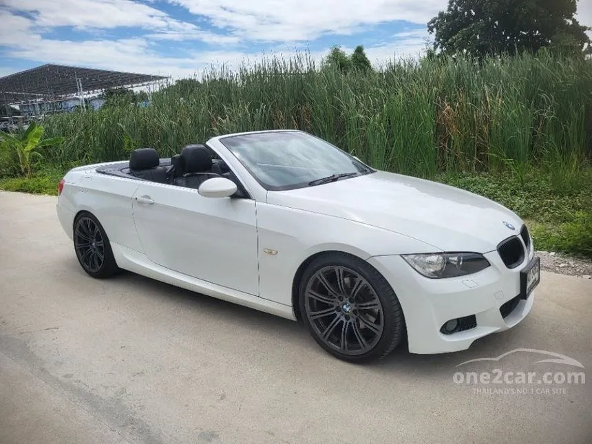 2009 BMW 320i Convertible