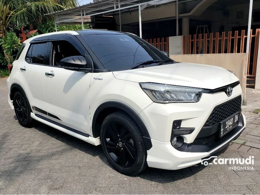Jual Mobil Toyota Raize 2021 GR Sport TSS 1.0 di Jawa Timur Automatic Wagon Putih Rp 240.000.000