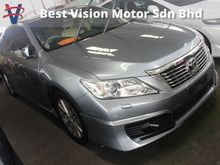 2012 Toyota Camry 2.5 V Sedan -- well maintained --