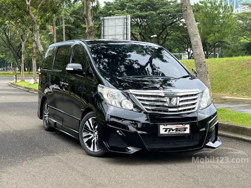 2013 Toyota Alphard SC MPV