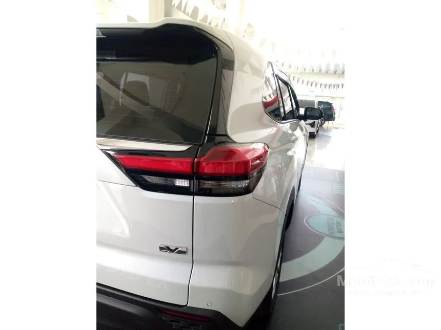 2022 Toyota Kijang Innova Zenix V Wagon