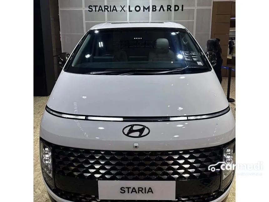 2023 Hyundai Staria Lombardi Wagon
