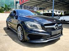 2015 Mercedes-Benz CLA45 AMG 2.0 4MATIC Light Aluminium Trim