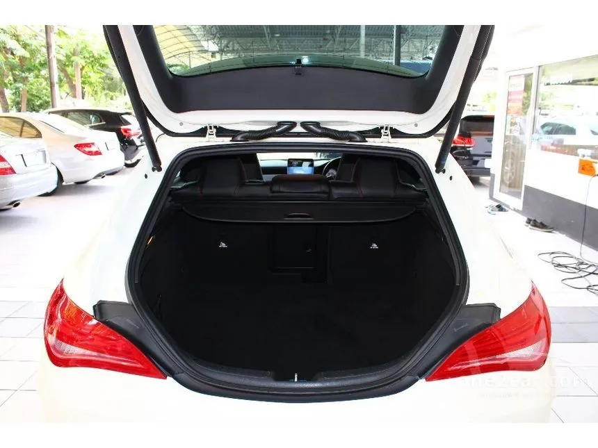 2015 Mercedes-Benz CLA250 AMG Shooting Brake Sport Wagon