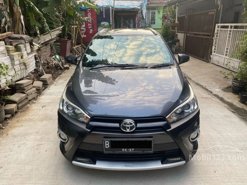 Jual Mobil Toyota Yaris 2017 TRD Sportivo Heykers 1.5 di DKI Jakarta Automatic Hatchback Abu