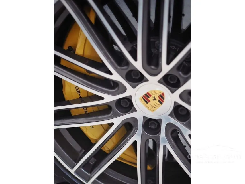 2019 Porsche Panamera 4 E-Hybrid Sedan