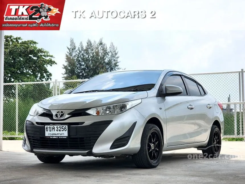 2018 Toyota Yaris Ativ J Sedan