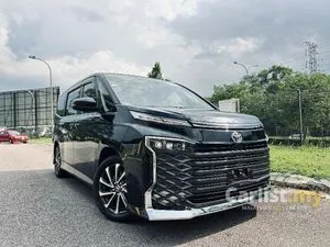 2022 Toyota Voxy 2.0 S-Z Power Boot 5A 12K Mileage MPV