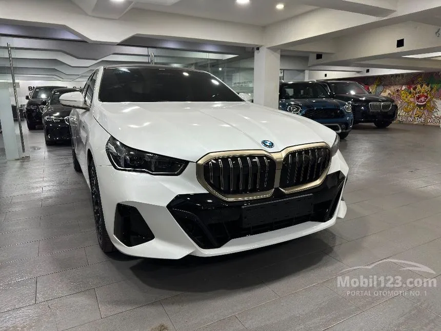 2024 BMW i5 eDrive40 M Sport Sedan