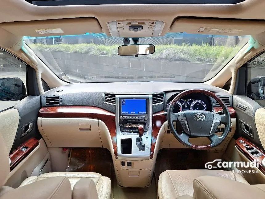 2011 Toyota Alphard G MPV