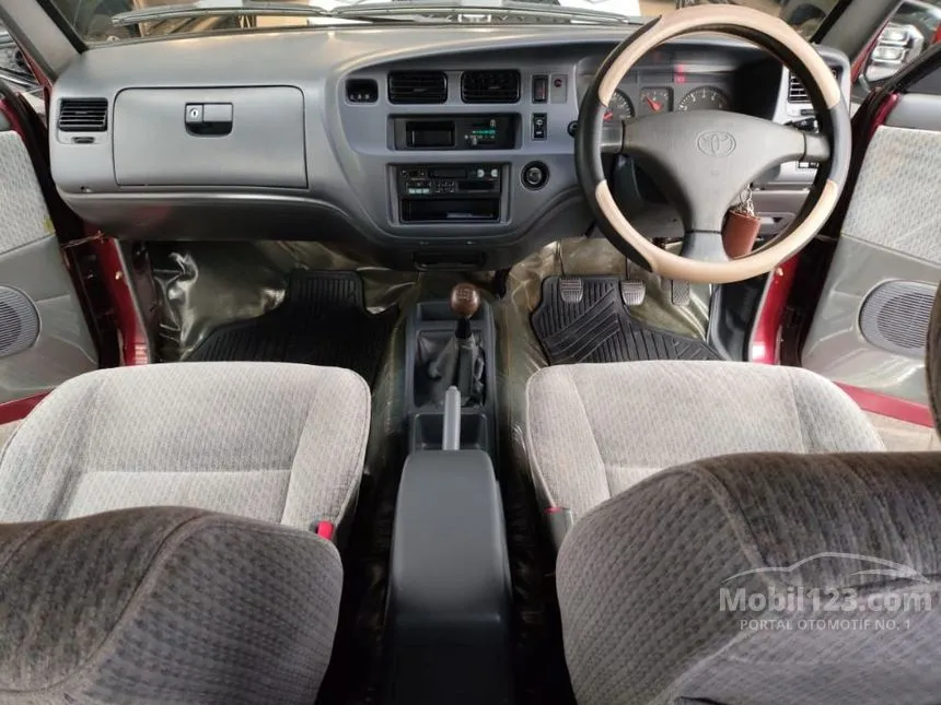 2000 Toyota Kijang Minibus GL Long (LGX) MPV
