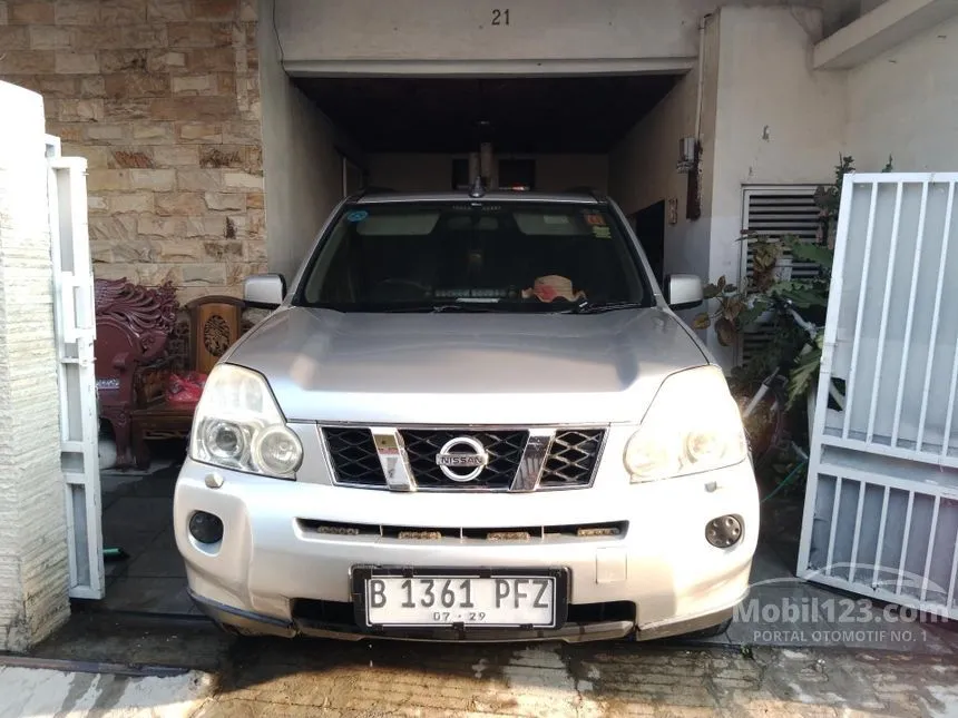 Jual Mobil Nissan X