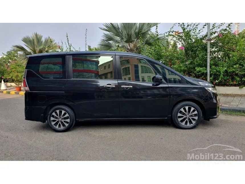 2019 Nissan Serena X MPV