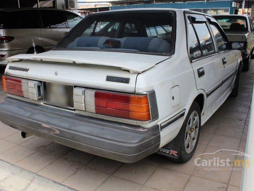 Nissan sunny 1984