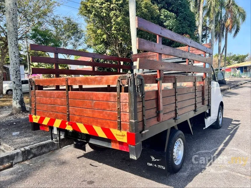 2017 Daihatsu Gran Max Wooden Cargo Lorry