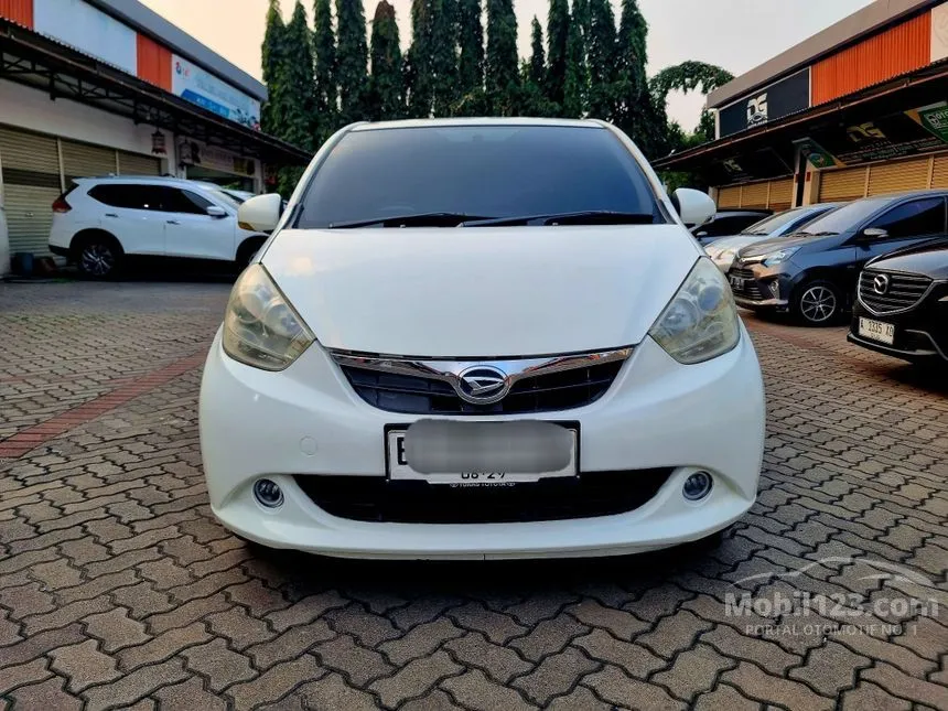 2014 Daihatsu Sirion D Deluxe Hatchback