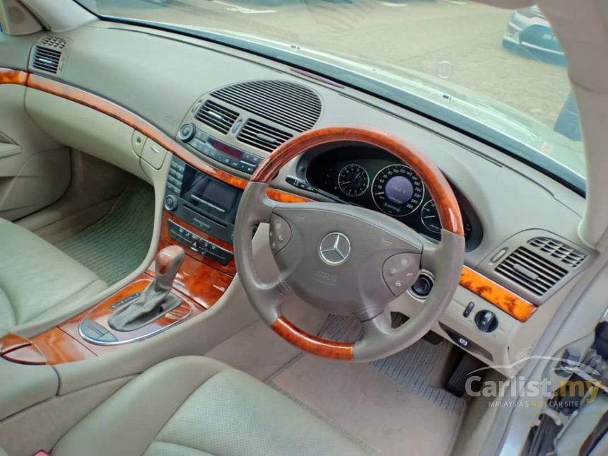 2004 Mercedes-Benz E200K Elegance Sedan