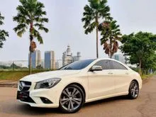 Mercedes-Benz CLA200 1.6 Urban AT Coupe 2015 Putih TDP 155jt Kondisi Mobil Istimewa Bergaransi dan Dijamin Siap Pakai