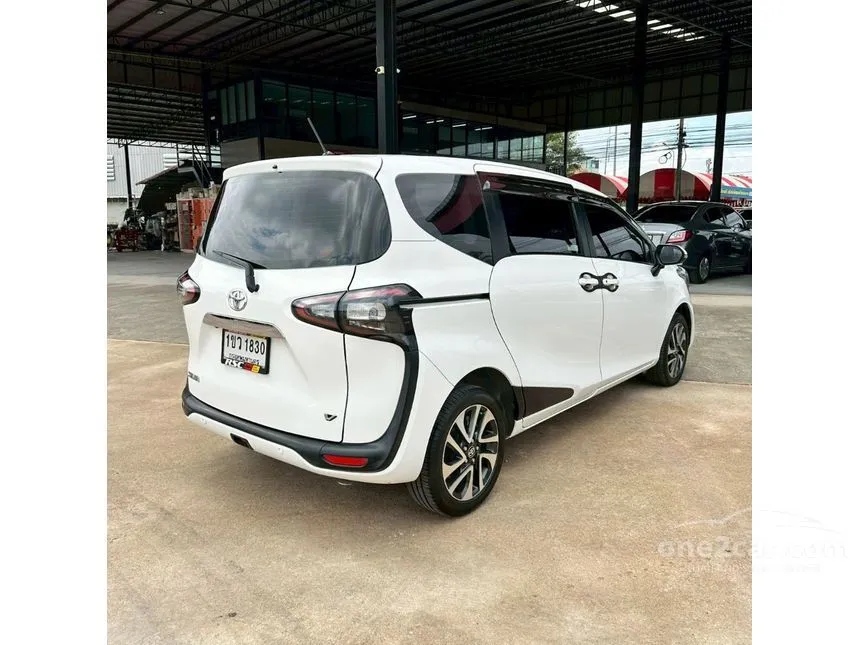 2021 Toyota SIENTA V Wagon
