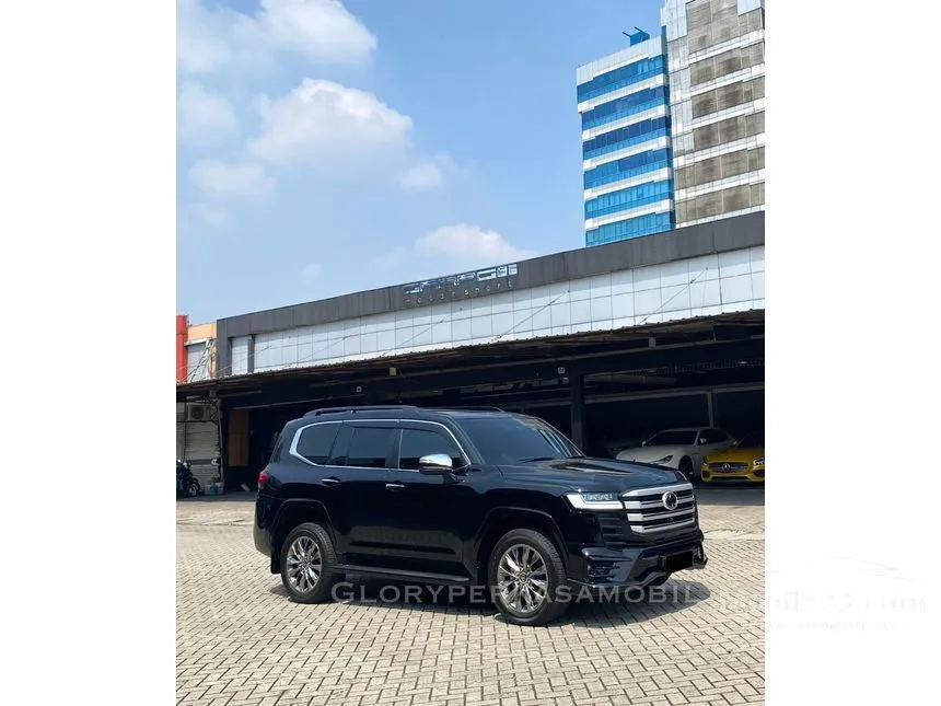 2024 Toyota Land Cruiser 300 VX-R SUV