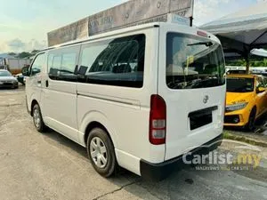 2018 Toyota Hiace 2.5 Window Van Van