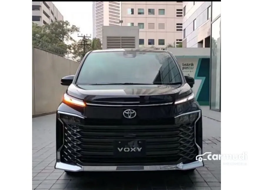 Jual Mobil Toyota Voxy 2024 2.0 di DKI Jakarta Automatic Van Wagon Hitam Rp 608.700.000