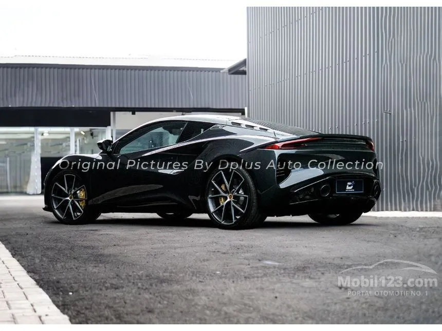 2023 Lotus Emira Coupe