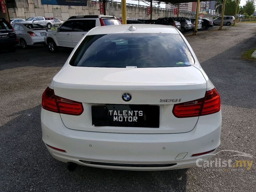 BMW 320i 2012 Sport Line 2.0 in Selangor Automatic Sedan 