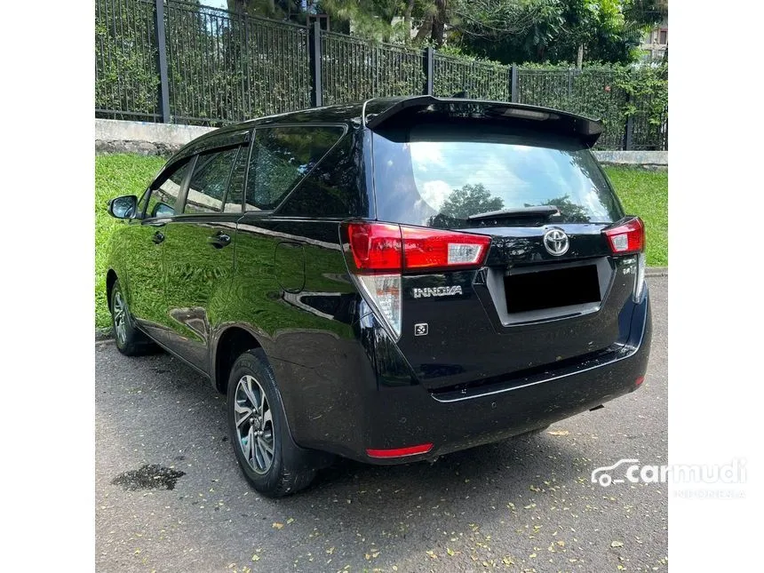 2021 Toyota Kijang Innova V MPV