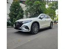 2025 Mercedes-Benz EQS450 0.0 AMG Line 4MATIC SUV White on Black Odo Low (TERMURAH) LIKE NEW