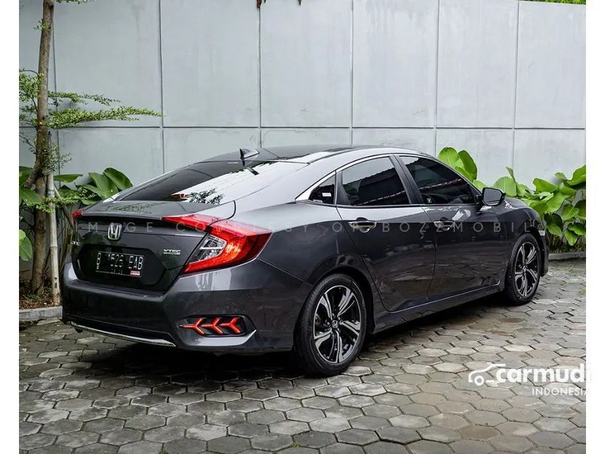2017 Honda Civic ES Sedan