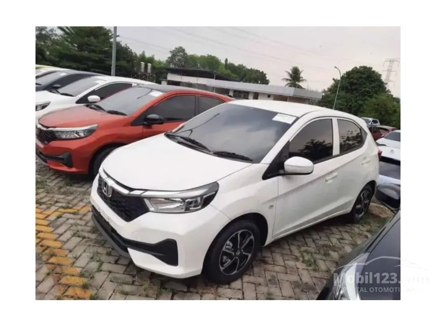 Jual Mobil Honda Brio 2024 E Satya 1.2 di DKI Jakarta Automatic Hatchback Putih Rp 195.300.000