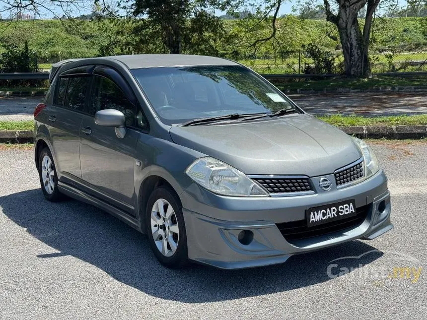 2010 Nissan Latio ST-L Hatchback