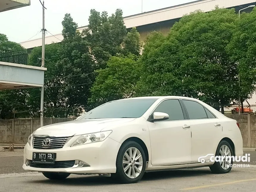 2014 Toyota Camry V Sedan