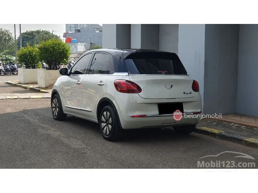 2024 Wuling Binguo EV 410 Premium Range AC/DC Hatchback