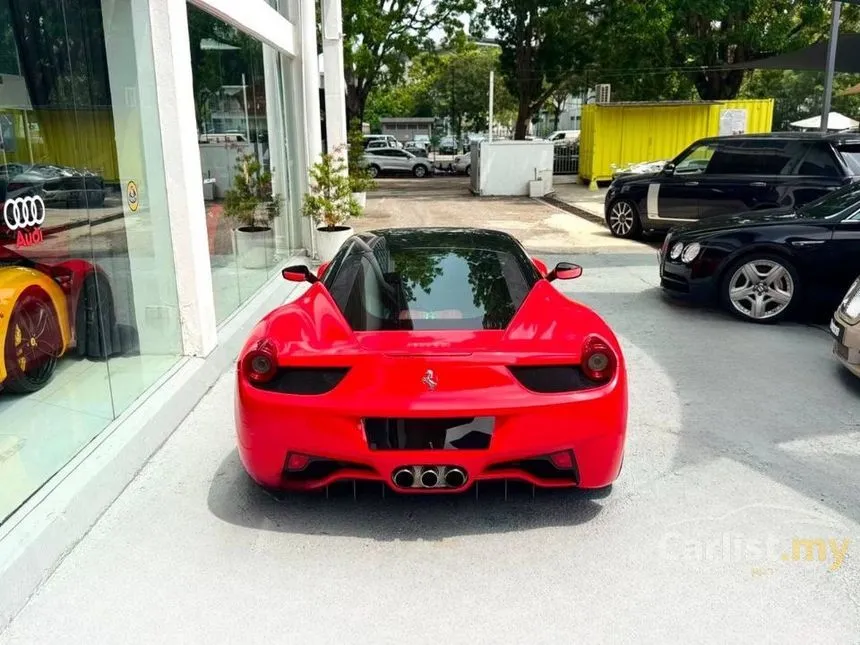 2011 Ferrari 458 Italia Coupe