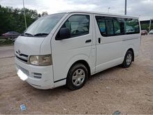 2008 Toyota Hiace 2.5 Window Van