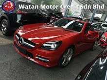 MERCEDES BENZ SLK200 2.0 AMG NEW ENGINE CONVERTIBLE PANORAMIC ROOF PADDLE SHIFT 18 INCHES AMG SPORT RIMS BLACK INTERIOR RED SAFETY BELT 2016 UNREG