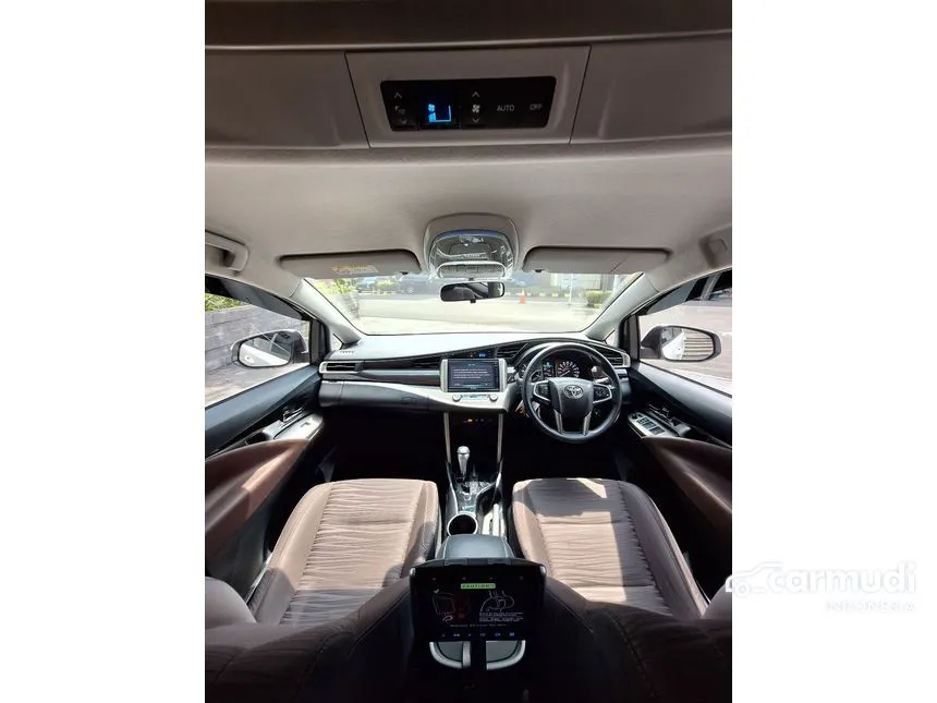 2022 Toyota Kijang Innova V MPV
