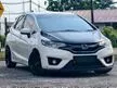 2015 Honda Jazz 1.5 E Hatchback - CARBON FIBER - PERCUMA WARRANTY - PERCUMA SERVIS - PERCUMA POLISH