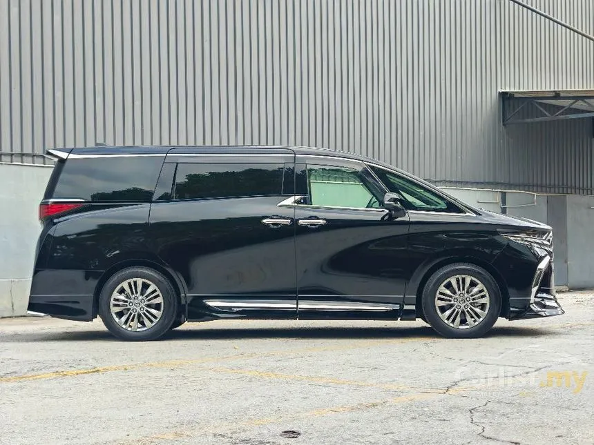 2024 Toyota Alphard Z 7-Seater MPV