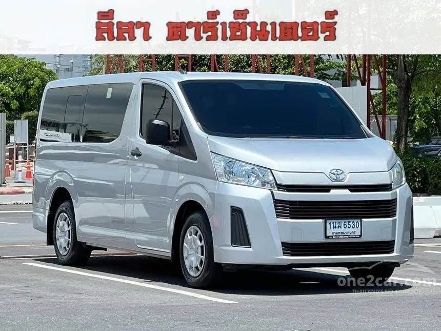2022 Toyota HIACE GL Van