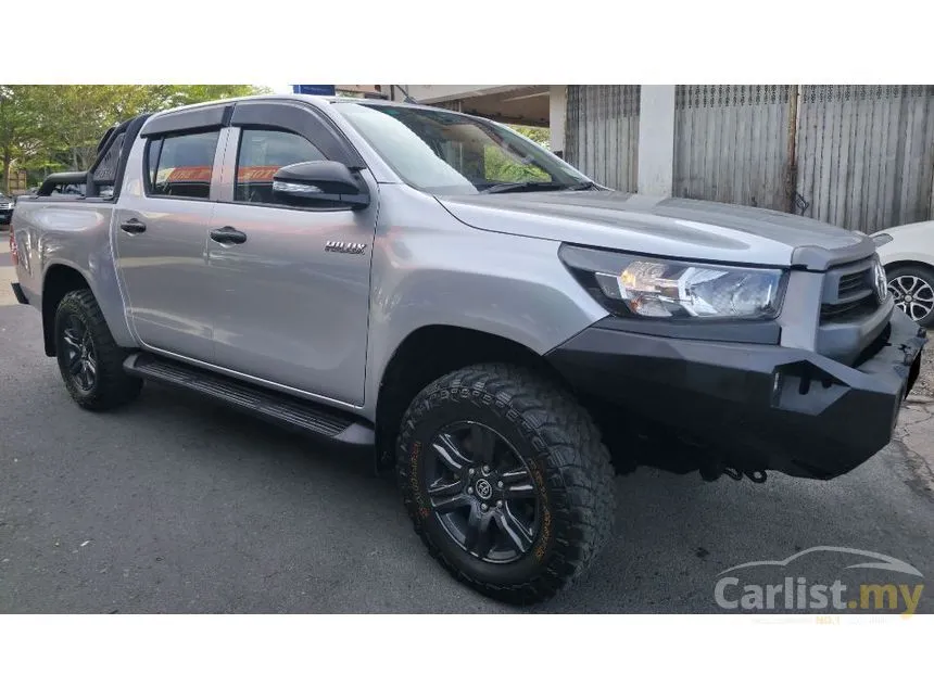 2023 Toyota Hilux E Dual Cab Pickup